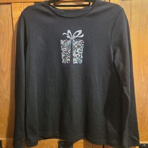 Croft & Barrow Women's Black Long Sleeve T-Shirt with Gift Design Size Large